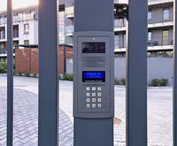 OP-U7 Unifon cyfrowy dwuprzewodowy Elfon Optima z jednym  przyciskiem otwierania wejścia, biały - 4