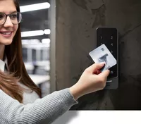 GR-KD-K Kontrola dostępu IP SIP Greon z szyfratorem, natynkowa ,obudowa aluminium abs szkło hartowane, 125KHz i 13,56MHz czarna - 5